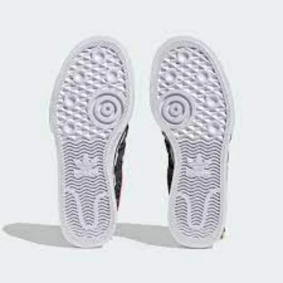 Adidas Orignals x Disneys 101 Daimatians Nizza Platform. New. Kids 3.5y - 6.5y.